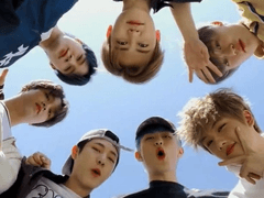 센터 밖 가이드 김여주의 일상 .