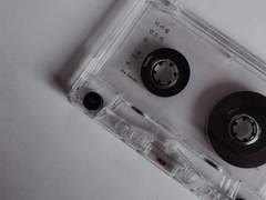 유리의 성, Prologue.