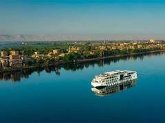 나일강 너머: 이집트의 강 모험