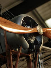 야간 비행의 커미션