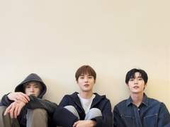 손에 쥐어지는 합격목걸이 14