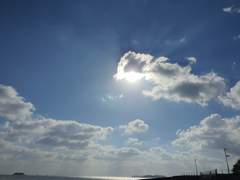 무너지고 흘러가는 인생.