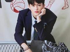 저리 좀 가, 이마크