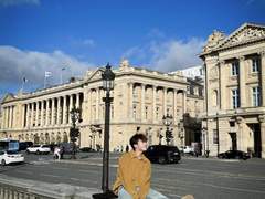 당당하지 못한 여름에 남겨진 잔상들