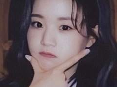 나비가 심장 부근을 날아다니는 기분