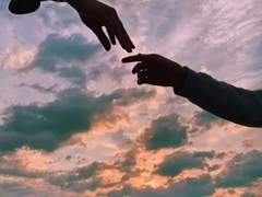 신은 죽었다 下