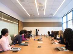 워런 버핏과 찰리 멍거의 투자 철학과 그들이 경영진에 주목하는 이유