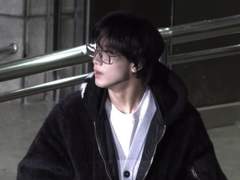 Fall in Love Alone 8