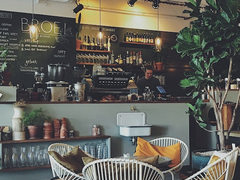 힐링 카페로 어서오세요