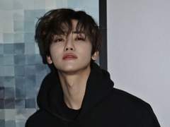 유명 모델과 신입 사진작가 01