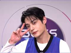 니에겐 김지웅이란