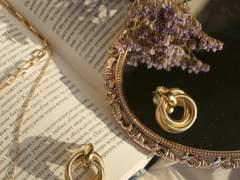 아메시스트 마르셀 / 인간 / 12 / 신성학부