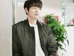 김영광과 김재욱의 성장기