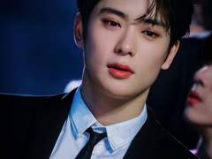 첫사랑과 사랑 없이 계약 연애