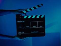 가끔은 밀려오는 절망에 아무런 저항 없이 몸을 던지고 싶은 날이 있다