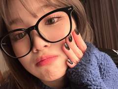 김채원 나카무라 카즈하 허윤진 미야와키 사쿠라