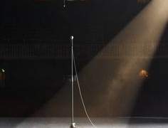 무한 우주에 순간의 빛이라도