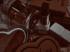 𝑪𝒉𝒂𝒓𝒍𝒆𝒔𝒆 𝑪𝒂𝒏𝒐𝒏