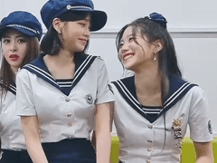 강아지 핥지 마세요