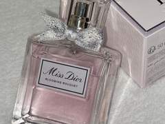 연예인들이 아끼는 비밀 향수 손민수하기