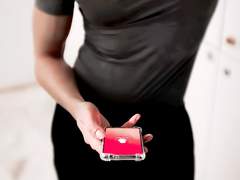 그는 당신에게 반하지 않았다.