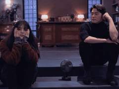 임신튀 전적 있는 아내 잡아오는 조직 보스 남편 中