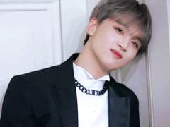 나 좋다고 따라다니는 애가 있는데