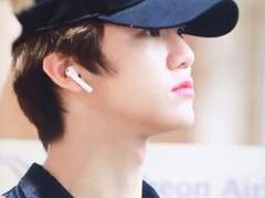 30살까지 동정이면 마법사가 될 수 있다던데, 그걸 방해하는 녀석들만 가득합니다.