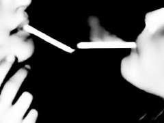 가짜 신분, 진짜 신분.