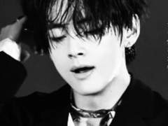 만개하지 않는 꽃.