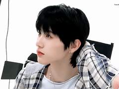 부디 이 벽 너머에 네가 있기를 16