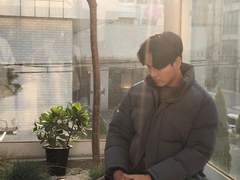 배시아 때문에 일에 집중 못하는 도강우