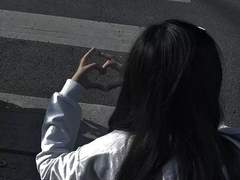 있지, 푸르른 하늘도 슬픔엔 힘든 법이야.