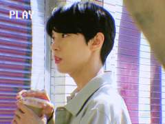 살 맞대고 코 베이기