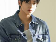 월식 다음날은 아무도 믿지 마세요(1)