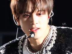 [엔시티/단편] 집 앞에서 키스하다 걸렸을 때 오빠의 반응