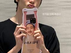 선물해줘서 끼긴 할 건데