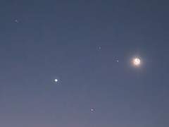 밤 하늘의 달이 나에겐 제일 밝았어