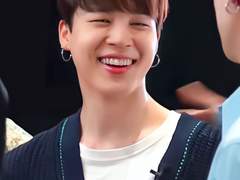 샤워하고 남자친구에게 옷을 가져다 달라고 했을 때