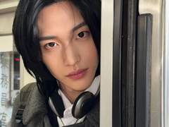 많은 사람 속에서 순간 너만 보였어