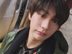 기억해 복도에서 떠들다