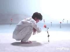 [과몰입 시리즈] 꽃을 든 남자