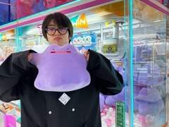 인형뽑기에 팔만원 쓰는 남자 어떤데