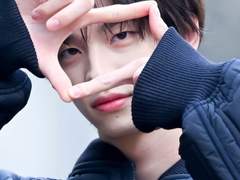 투어스 신유 사주