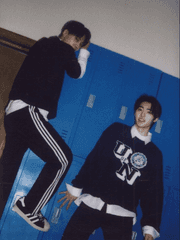 친구라고 하기엔