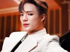 워커홀릭 멀티 김여주, 반정부에게 꼬셔지다