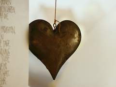 연정을 ‘품다’는 누가 가지게 되었을까요?