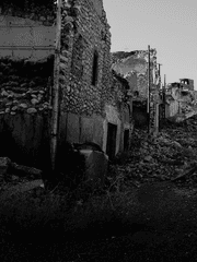 전쟁이 날리가 없잖아