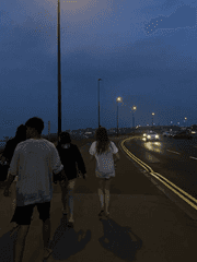 청춘이란 이름으로.