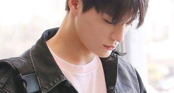 드림으로 데뷔하지 않기 6: ...Loading99%